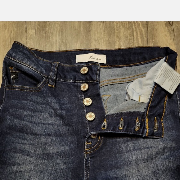 NWT Maurices Kancan High Rise Bootcut and Button Fly Dark Wash Denim Size 28X32 - Picture 7 of 10